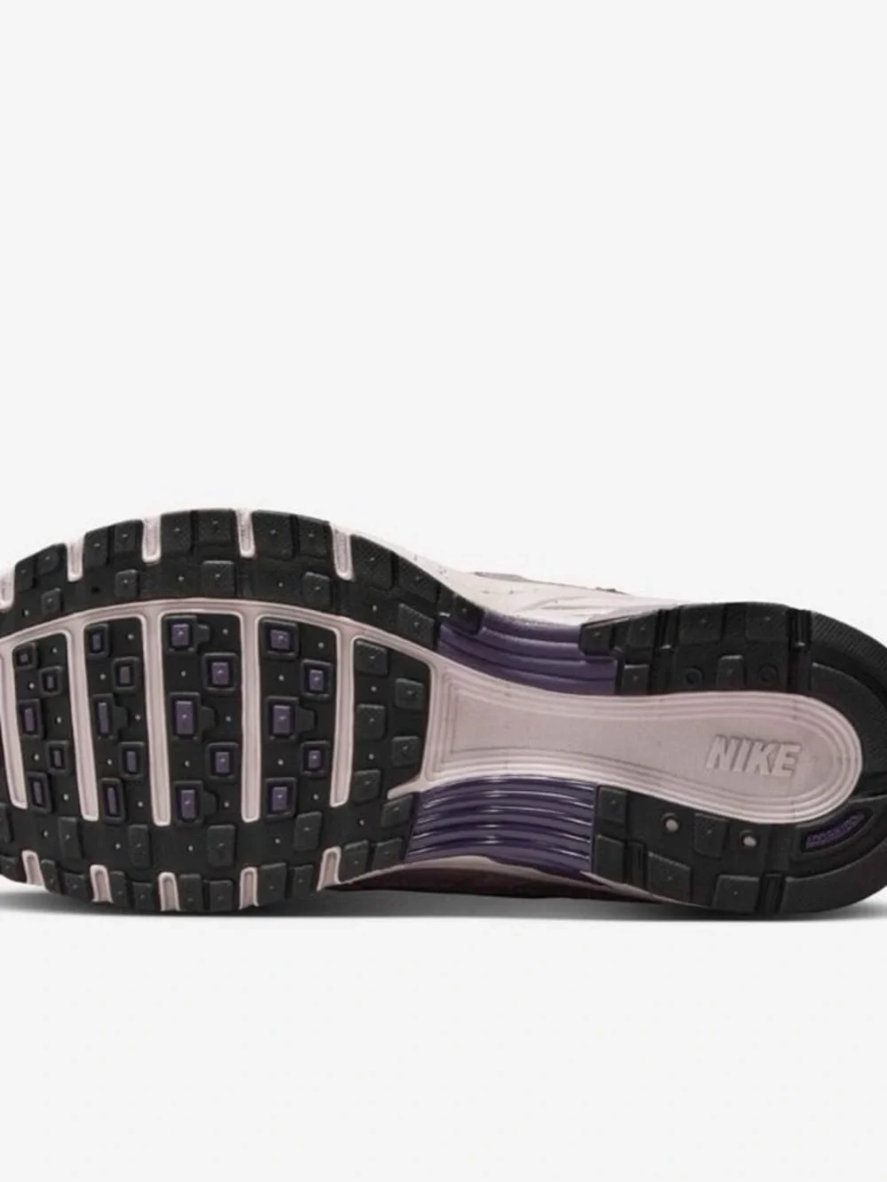 Nike  | P-6000 Reflective Accents Light Violet Ore/Dark Raisin